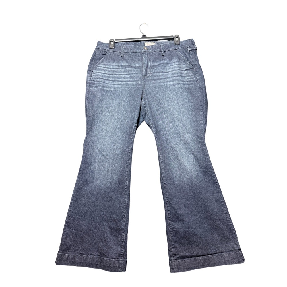 Torrid‎ Mid-Rise Flare Jeans Women 18S Blue Good Vintage Stretch Denim